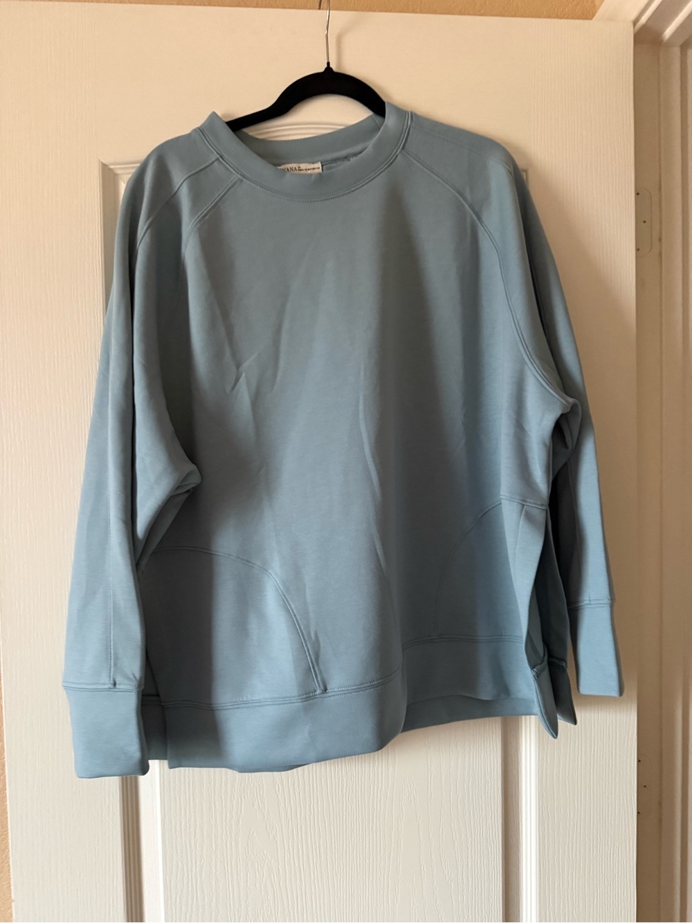 1. Zenana Scuba Round Neck Pullover with Side Slits 1X Blue Gray